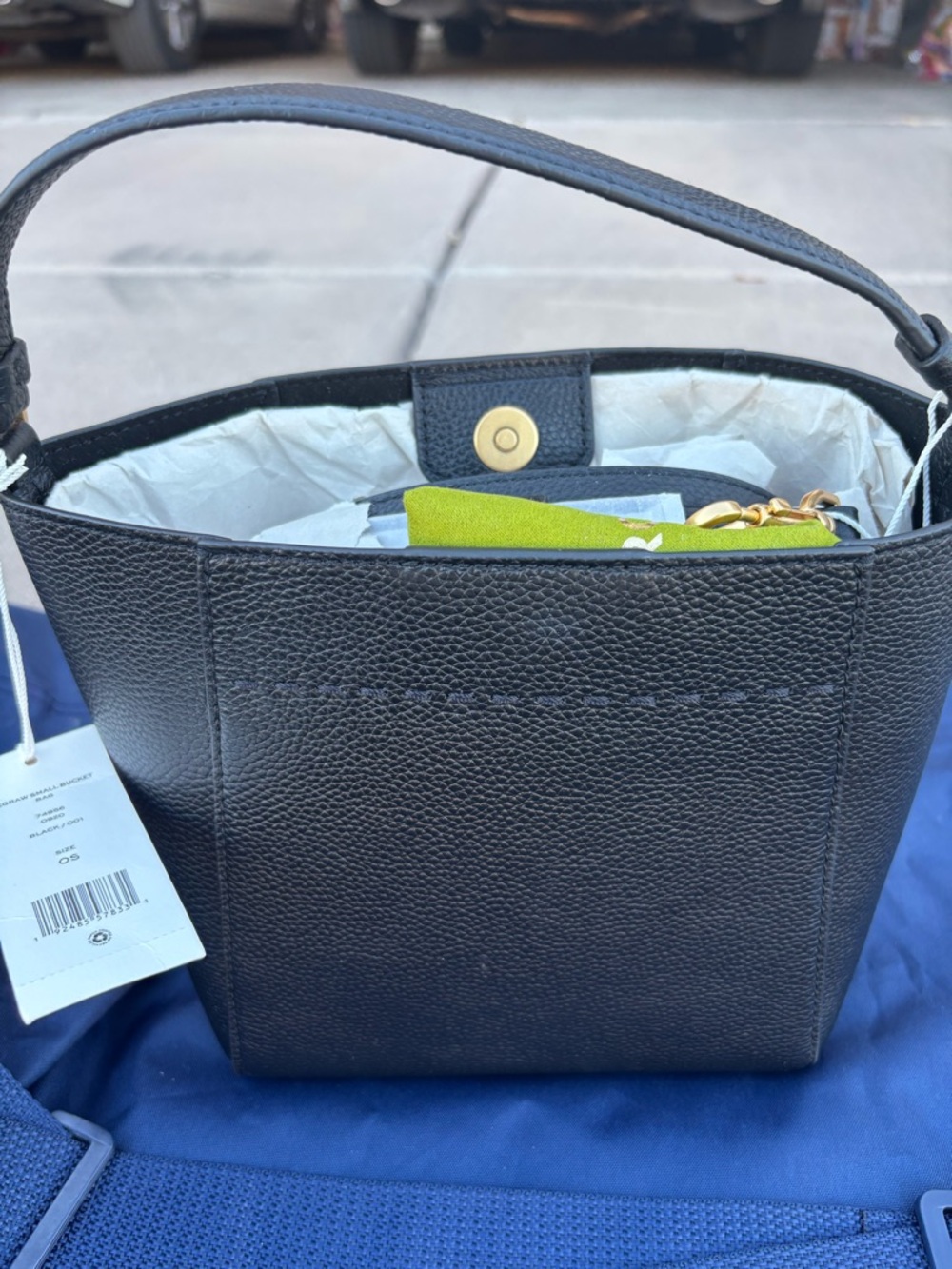 NWT Tory Burch McGraw Black Pebbled Leather Small Bucket Bag